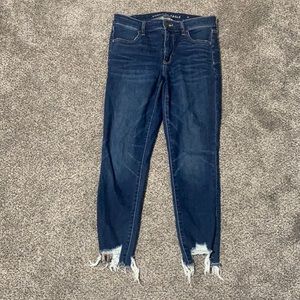 American Eagle Raw Hem Hi Rise Jegging Crop Jeans